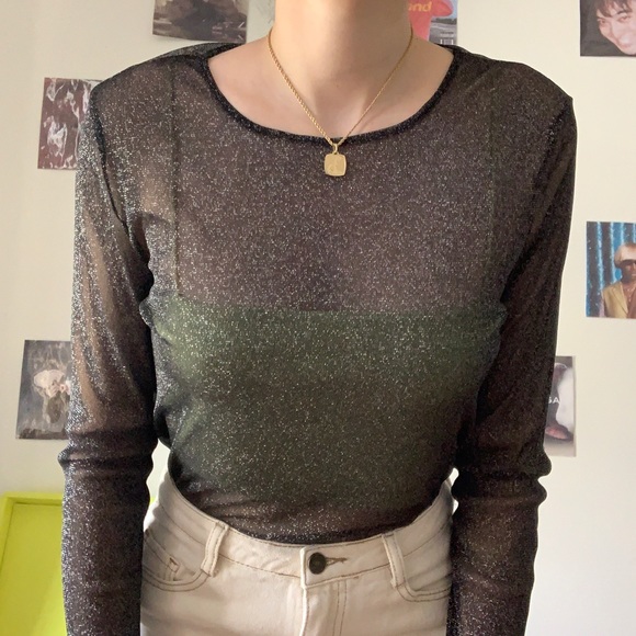 VS Mesh Sparkle Top - Picture 2 of 5